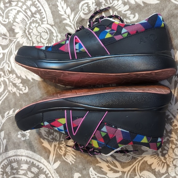 ALEGRIA WOMEN'S 38 TRAQ QARMA RIGHT ANGLE MULTI SNEAKER - Picture 7 of 8